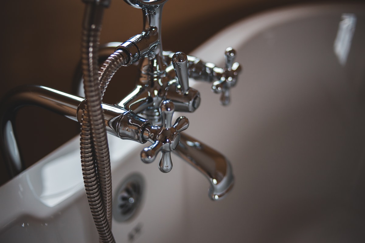 Plumbing services in Dubai by FixUp